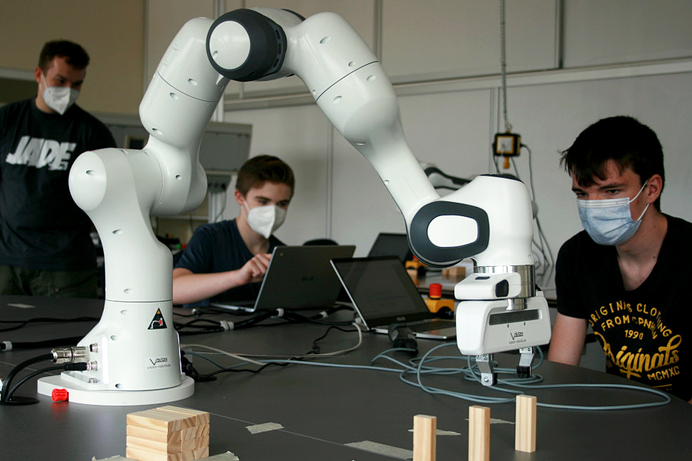 Roboter programmieren mit Spaß und Einsatz 