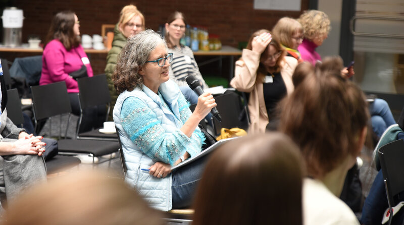 KI und Sichtbarkeit von Frauen in der Wissenschaft