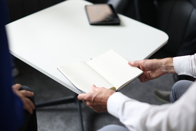 Neuberufung: Dr. jur. Robert Dix nimmt Ruf an die Jade Hochschule an