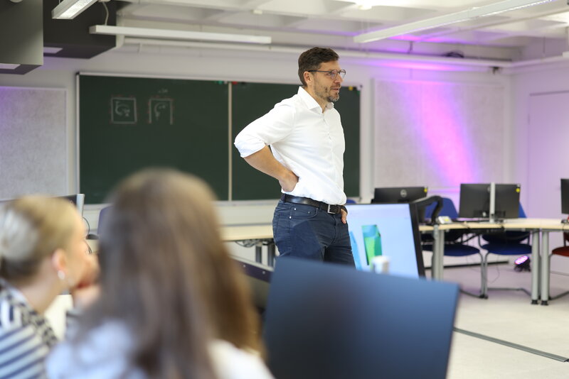 Von einem, der mit KI zu lehren lernt