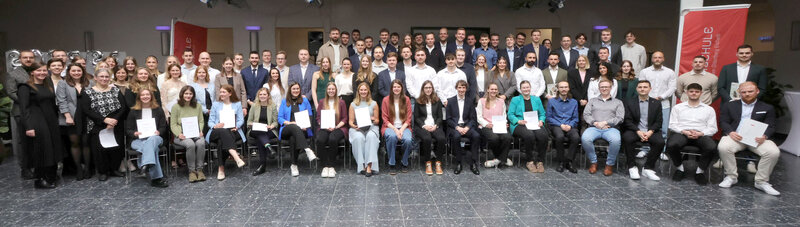 143 Absolvent_innen am Campus Oldenburg der Jade Hochschule verabschiedet