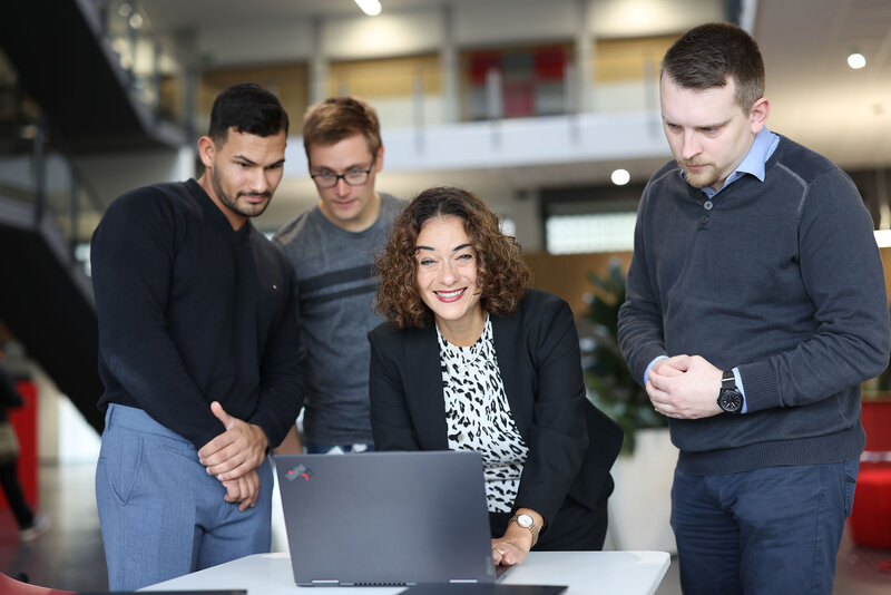 Zwischen Simulation und Wirklichkeit