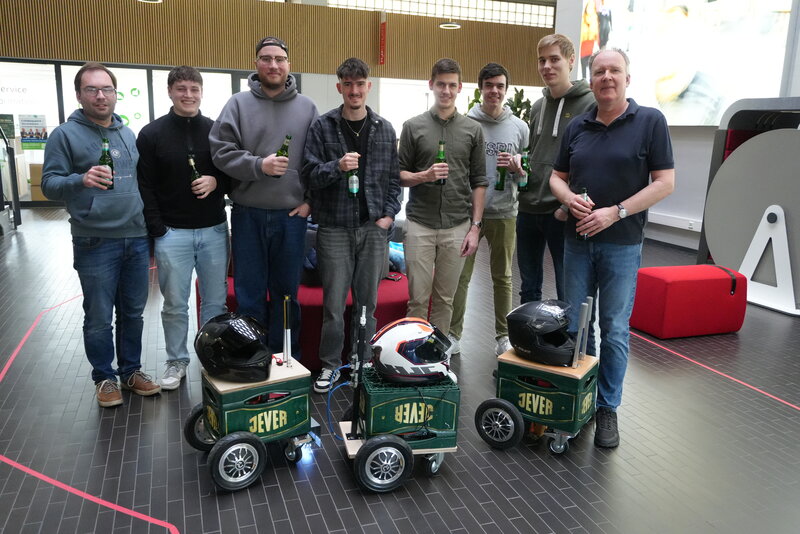 Wenn der „KastenBot“ zum Rennwagen wird